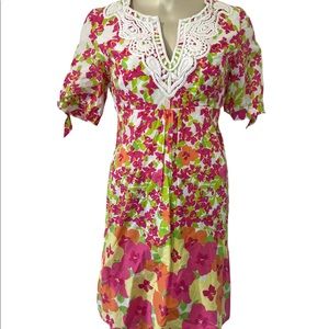 LILLY PULTIZER DRESS COSMIC FLORAL SIZE 4. GREAT CONDITION!
